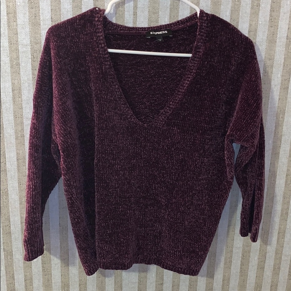 Long sleeve maroon/purple knit sweater